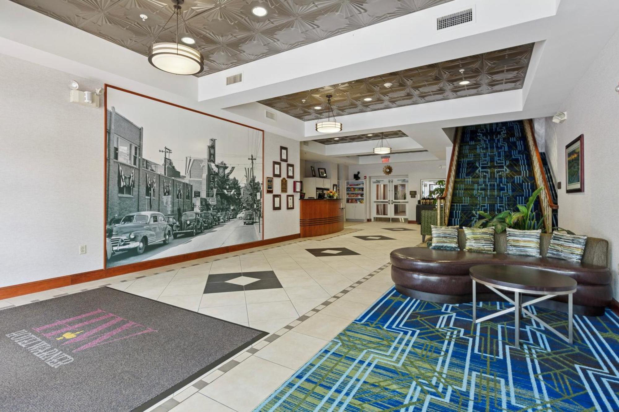 The Warner Hotel 3*