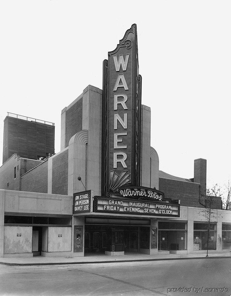 The Warner 3*
