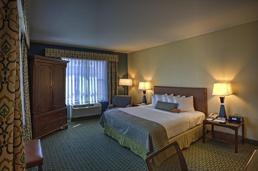 The Warner Hotel West Chester